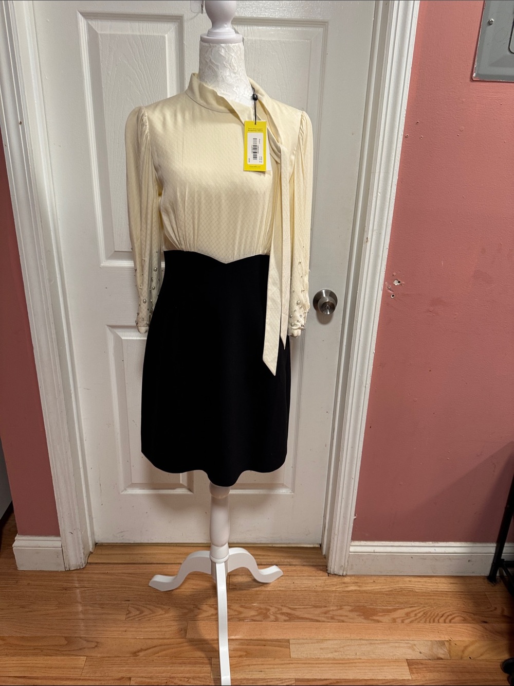 Karen Millen Cream Tie-Neck Blouse